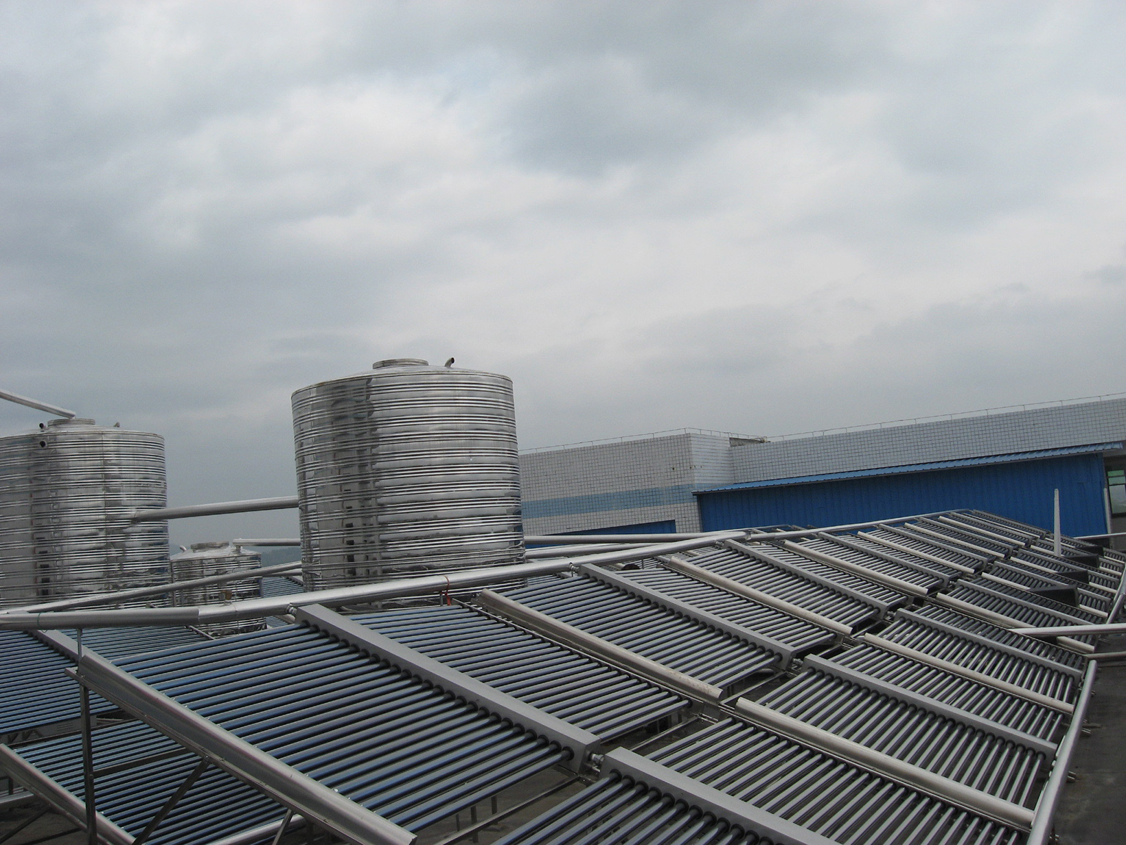 vacuum tube solar collector 7副本.jpg